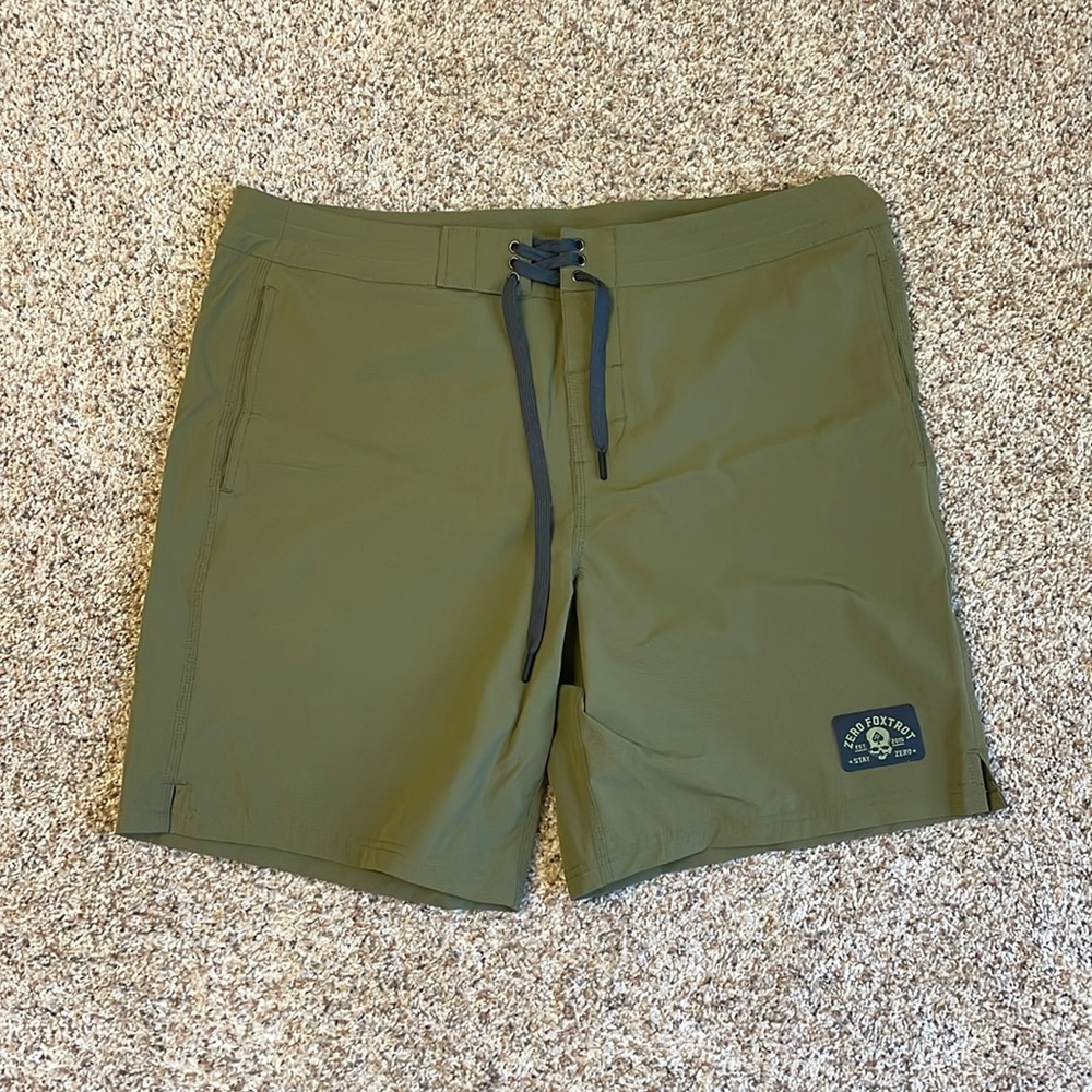 Zero Foxtrot Men’s shorts, olive green, size XL